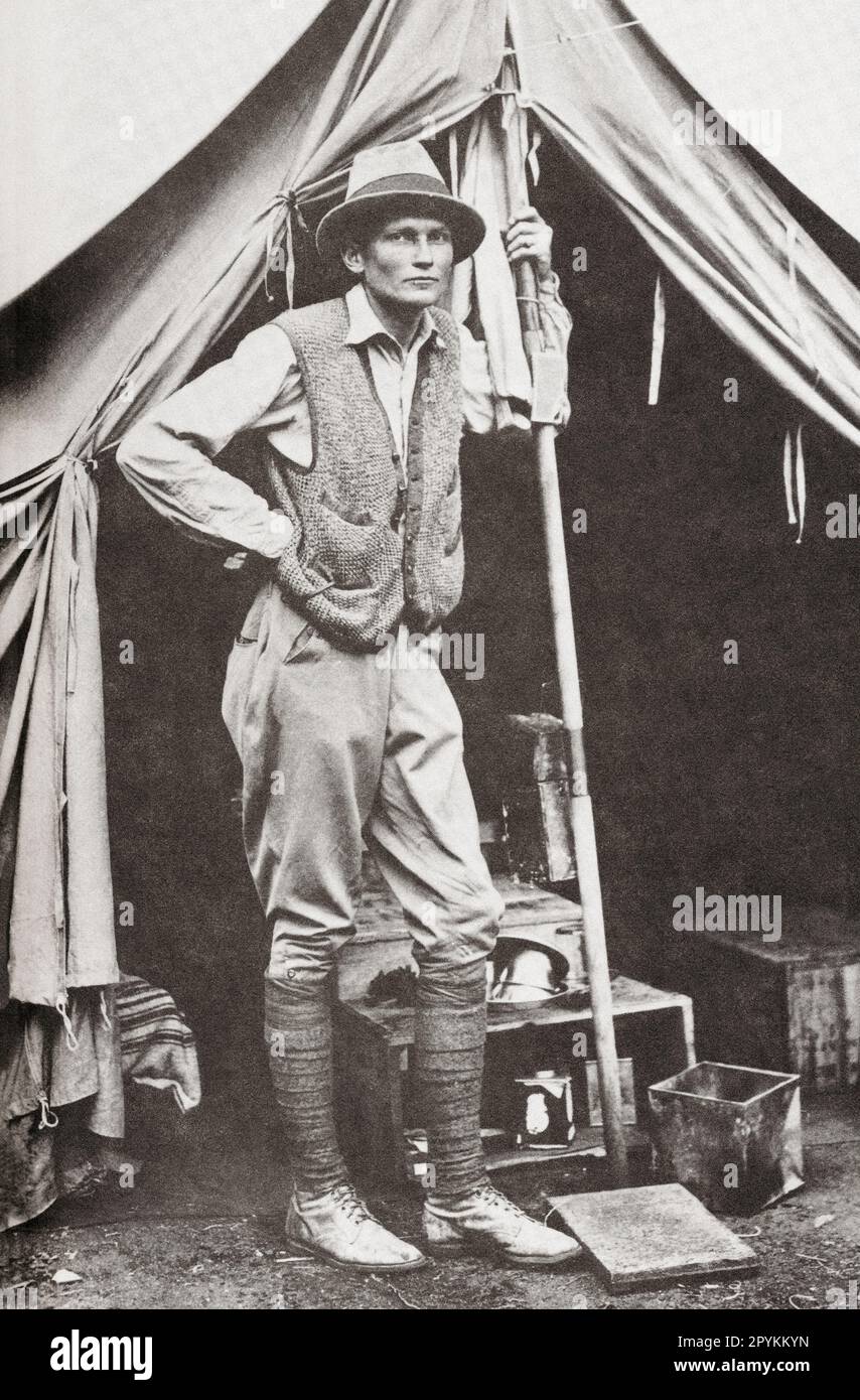 Hiram Bingham III, 1875 - 1956. Explorateur américain, politicien, universitaire. Bingham s'est rendu dans la ville péruvienne oubliée d'Inca de Machu Picchu en 1911. Après un portrait pris vers 1911. Banque D'Images