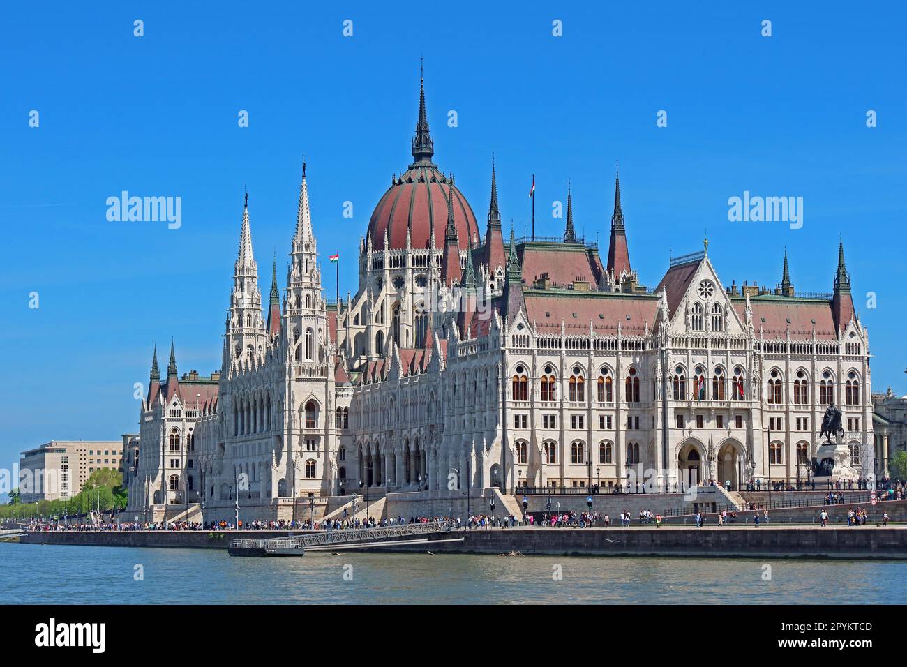 Parlement hongrois , Országház , sur le Danube, la place Kossuth, Pest , Budapest, Hongrie, achevé en 1902 Banque D'Images