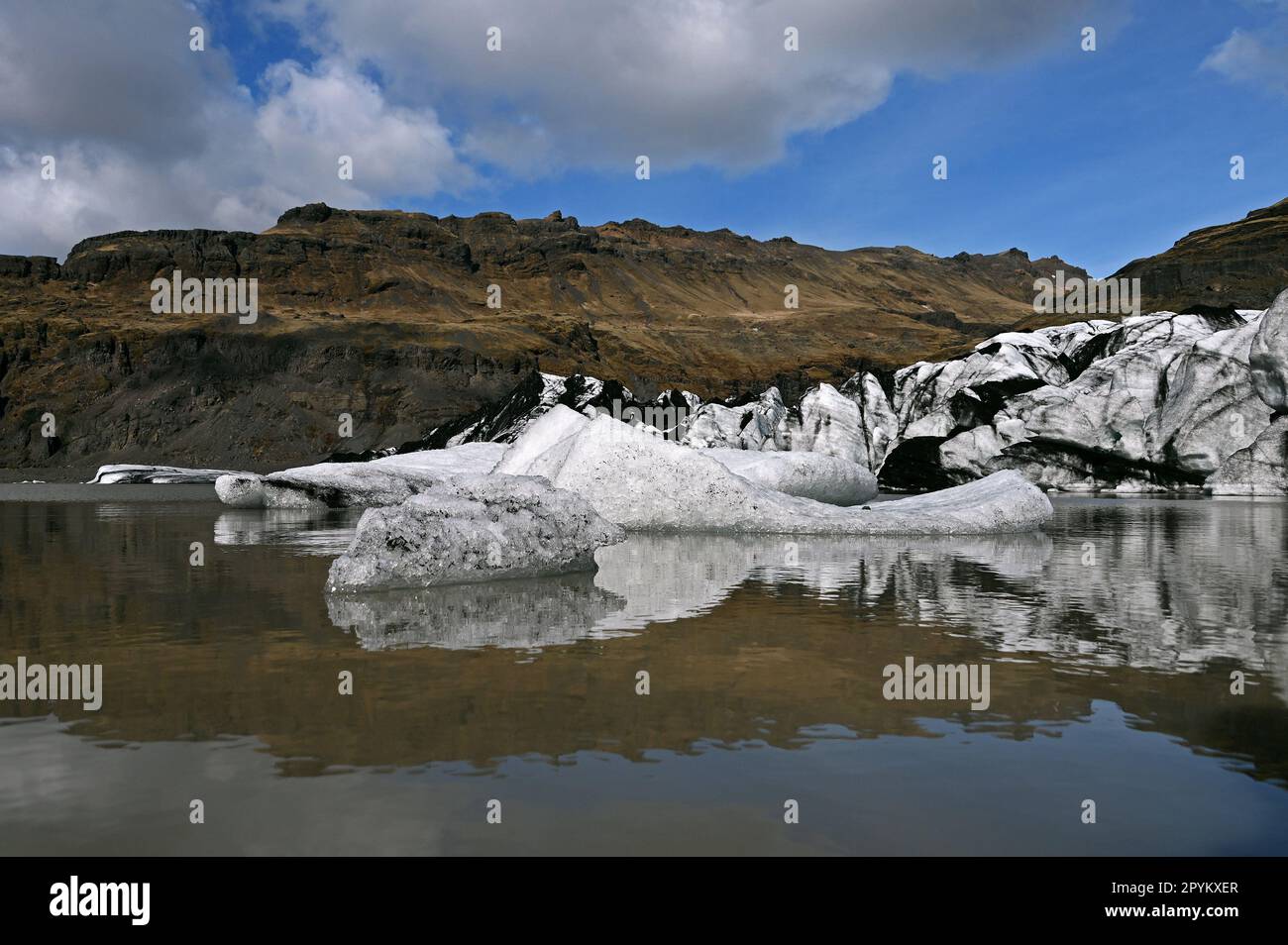 Glacier de Solheimajökull sur la côte sud de l'Islande. Banque D'Images