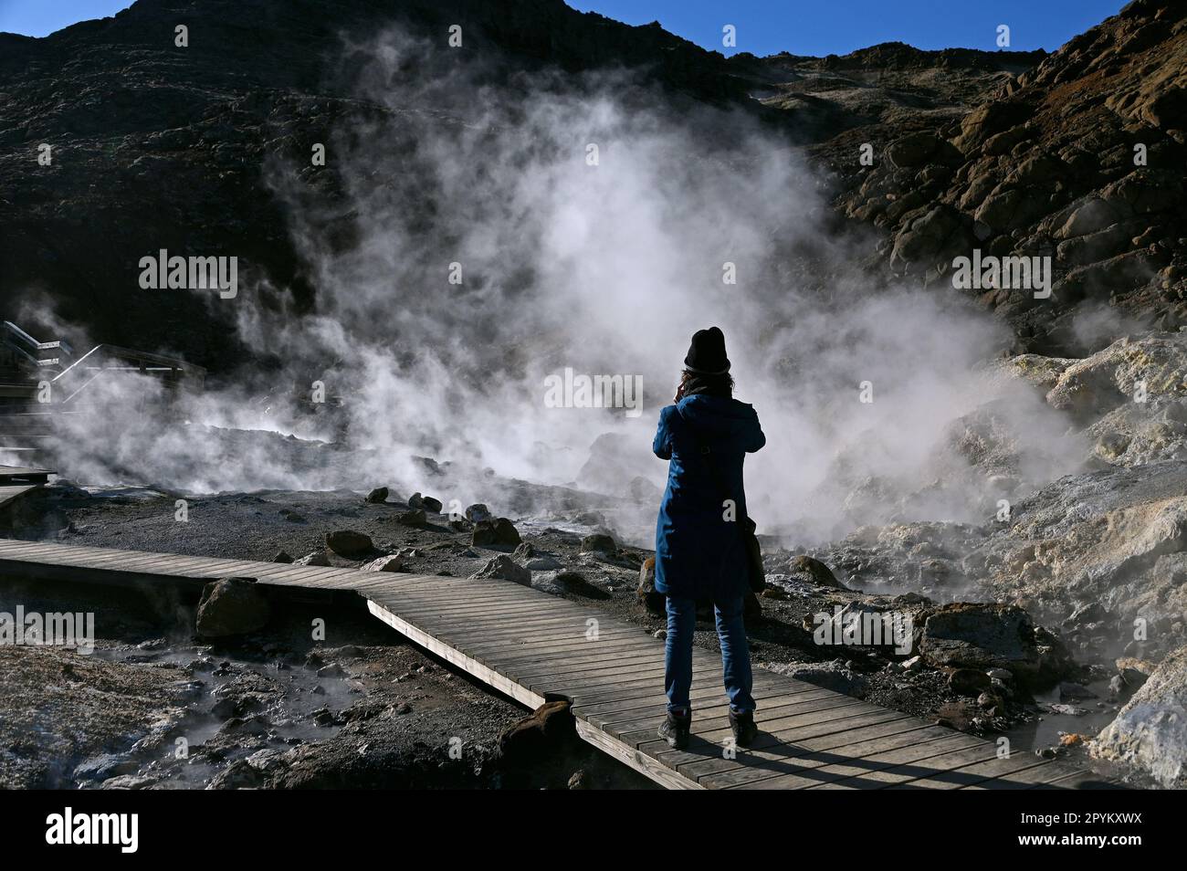 Seltun, sources géothermiques sur la péninsule de Reykjanes dans le sud-ouest de l'Islande. Banque D'Images