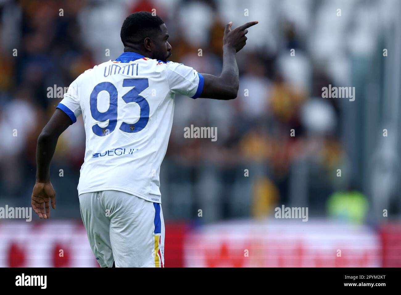 Turin, Italie. 03rd mai 2023. Samuel Umtiti de nous Lecce gestes pendant la série Un match entre Juventus FC et nous Lecce au stade Allianz sur 3 mai 2023 à Turin, Italie . Credit: Marco Canoniero / Alamy Live News Banque D'Images