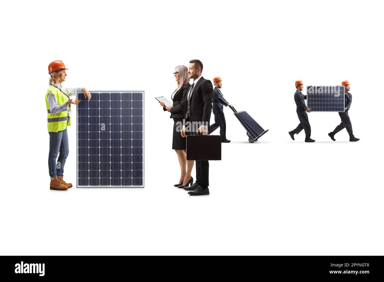 Hommes d'affaires parlant à une femme ingénieur avec un panneau solaire isolé sur fond blanc Banque D'Images