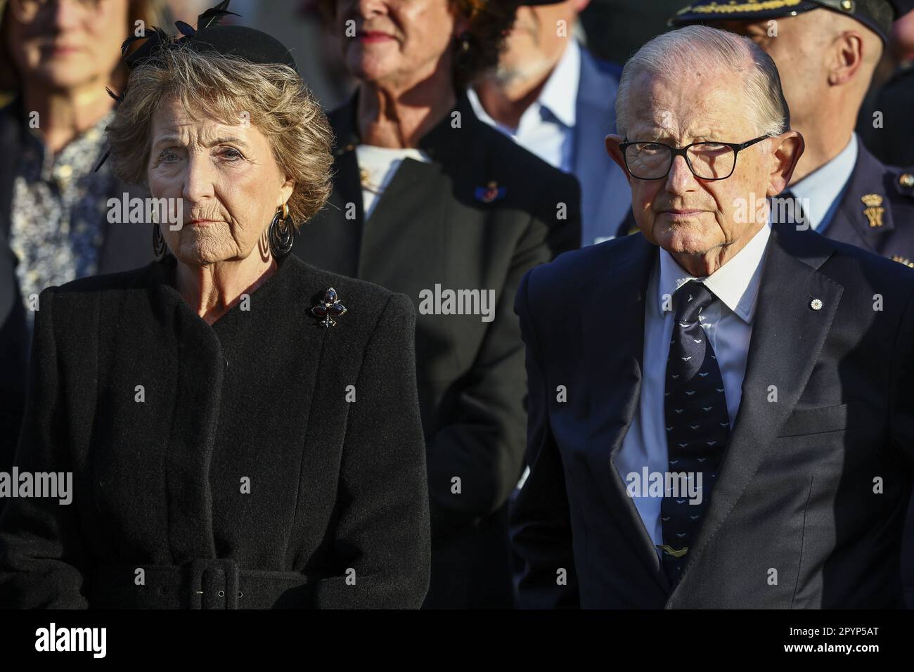 RHENEN - 04/05/2023, Altesse Royale la princesse Margriet, le professeur Pieter van Vollenhoven et son Altesse le prince Pieter-Christiaan pendant la Journée nationale de commémoration militaire à l'Ereveld militaire de Grebbeberg. ANP VINCENT JANNINK pays-bas sortie - belgique sortie Banque D'Images