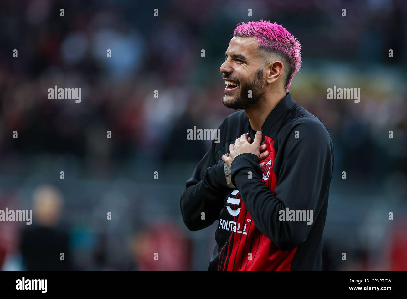 Milan, Italie. 03rd mai 2023. Theo Hernandez de l'AC Milan souriant pendant Serie Un match de football 2022/23 entre l'AC Milan et les US Cremonese au stade San Siro. Milan 1 | 1 Crémonese. Crédit : SOPA Images Limited/Alamy Live News Banque D'Images