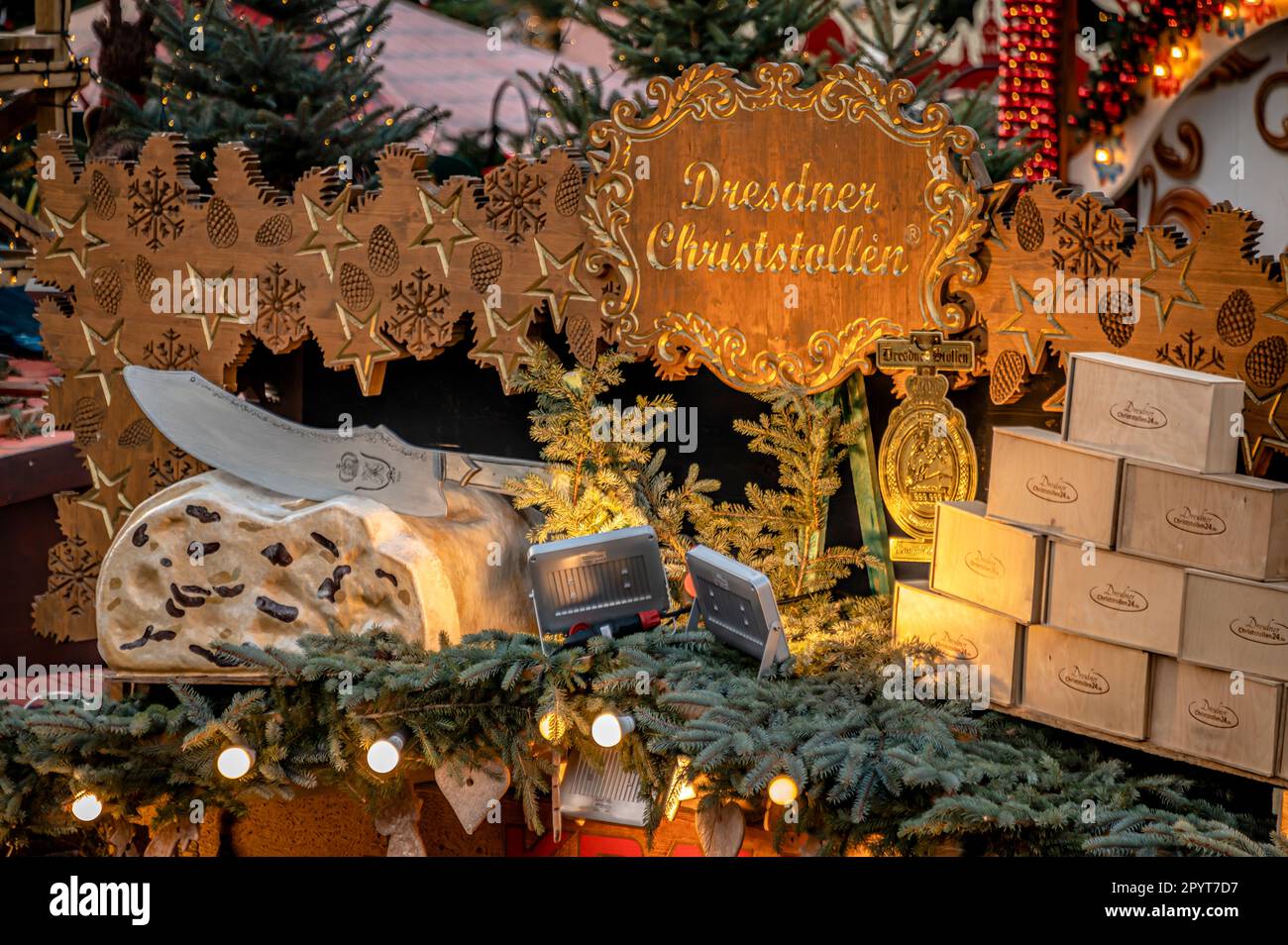 Dresde Chrismas Stollen décoration au marché de Noël (Striezelmarkt) à Dresde, Saxe, Allemagne Banque D'Images