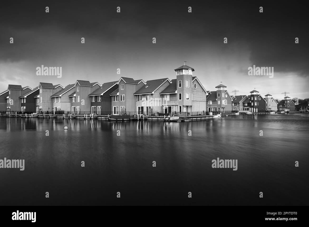 Noir et blanc Fine art paysage Groningn Maisons. Banque D'Images Noir et blanc Fine art paysage Groningn Maisons. Banque D'Images