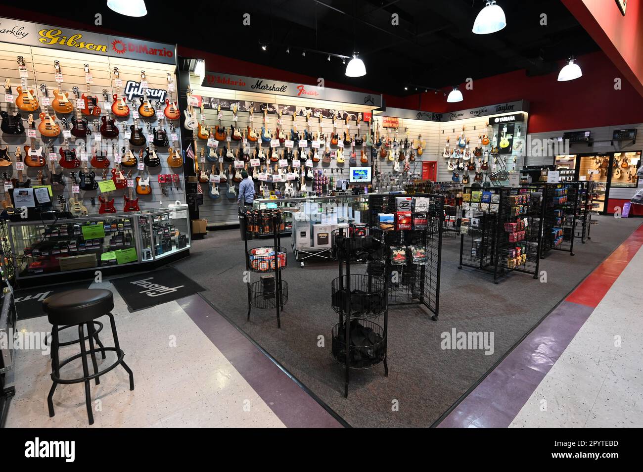 Sam Ash Guitar Shop à Las Vegas Photo Stock - Alamy