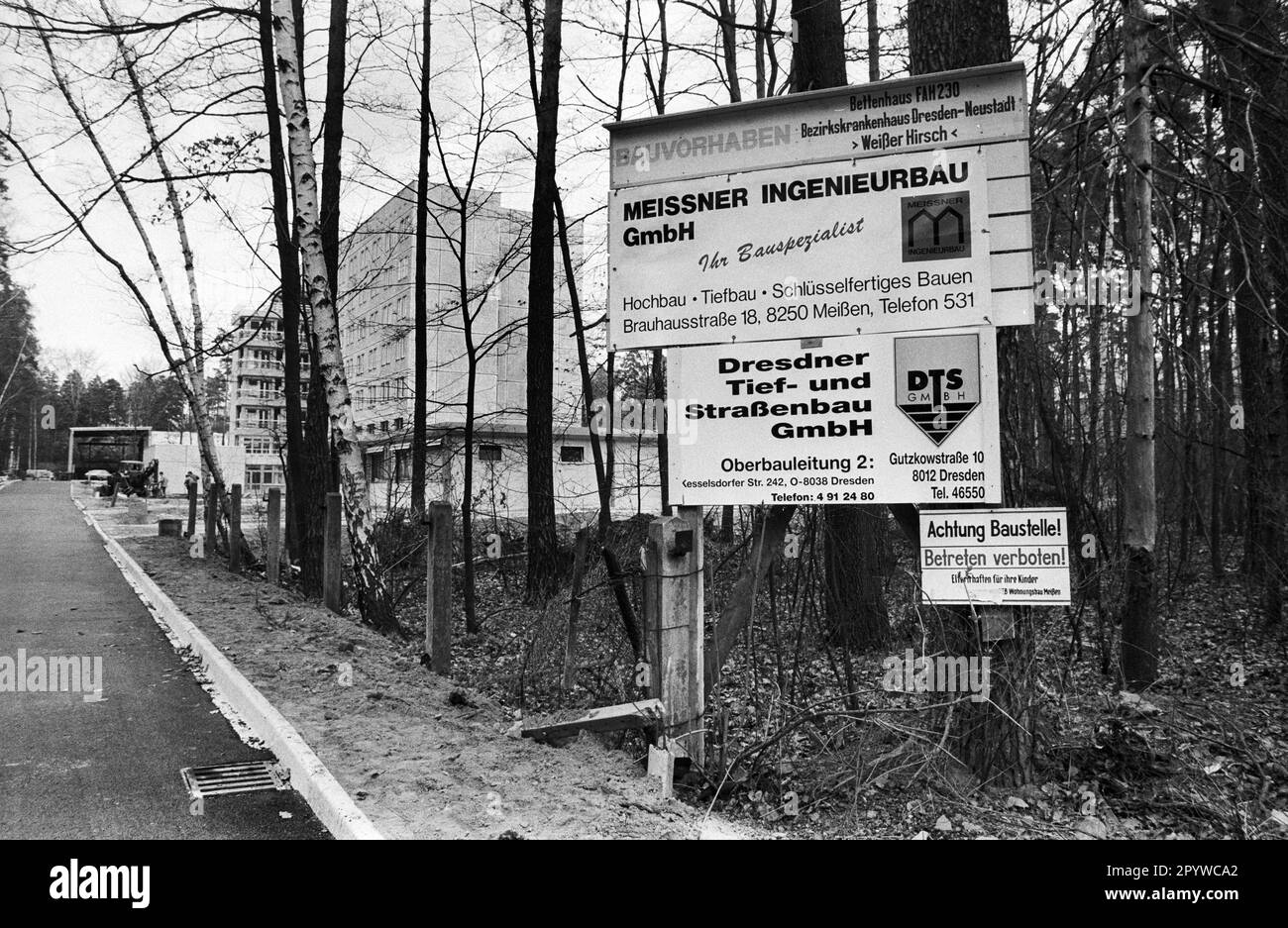 'Allemagne, Dresde, 27.03.1991 Archive-No.: 26-31-09 Centre clinique ''Weißer Hirsch'' Dresden-Neustadt photo: Centre clinique du nouveau bâtiment [traduction automatique]' Banque D'Images