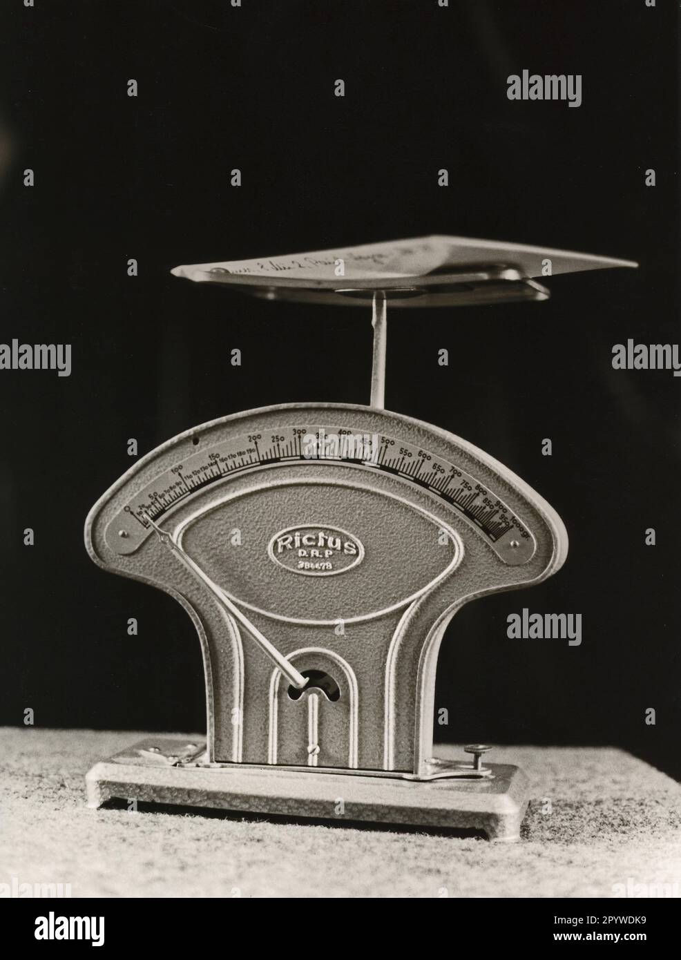 Échelle de lettres historique, marque Rictus marquée DRP (brevet allemand Reich). [traduction automatique] Banque D'Images