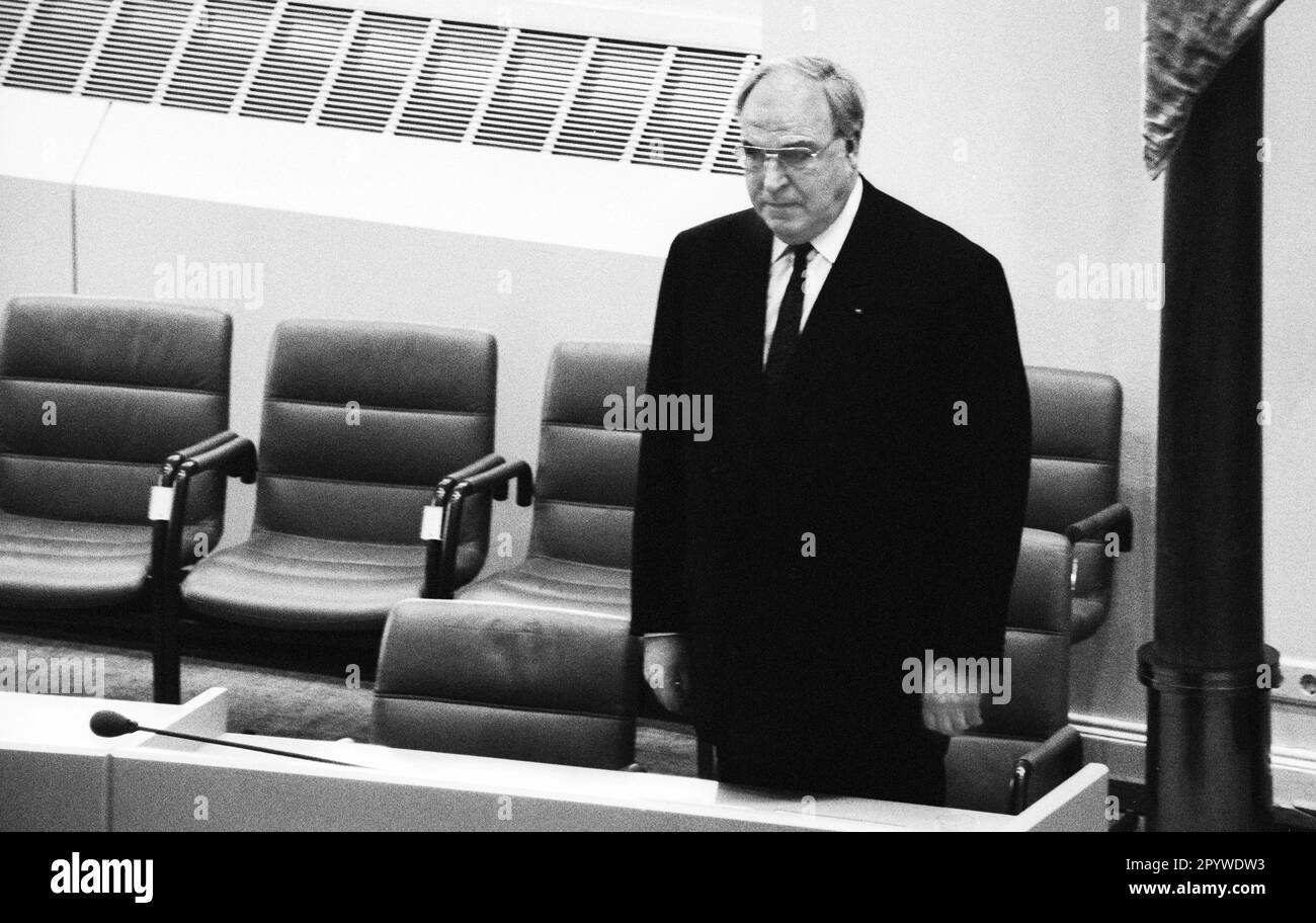 Allemagne, Bonn 17.01.1991 Archive-No.: 24-42-26 Election du Chancelier fédéral au Bundestag photo: Chancelier fédéral Helmut Kohl [traduction automatique] Banque D'Images
