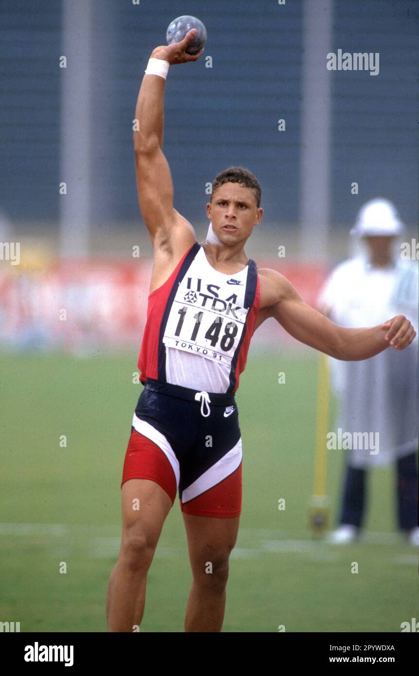 Championnats du monde d'athlétisme 1991 à Tokyo. DECATHLON/ Shot put : Dan O'Brien (Etats-Unis). 29.08.1991. [traduction automatique] Banque D'Images