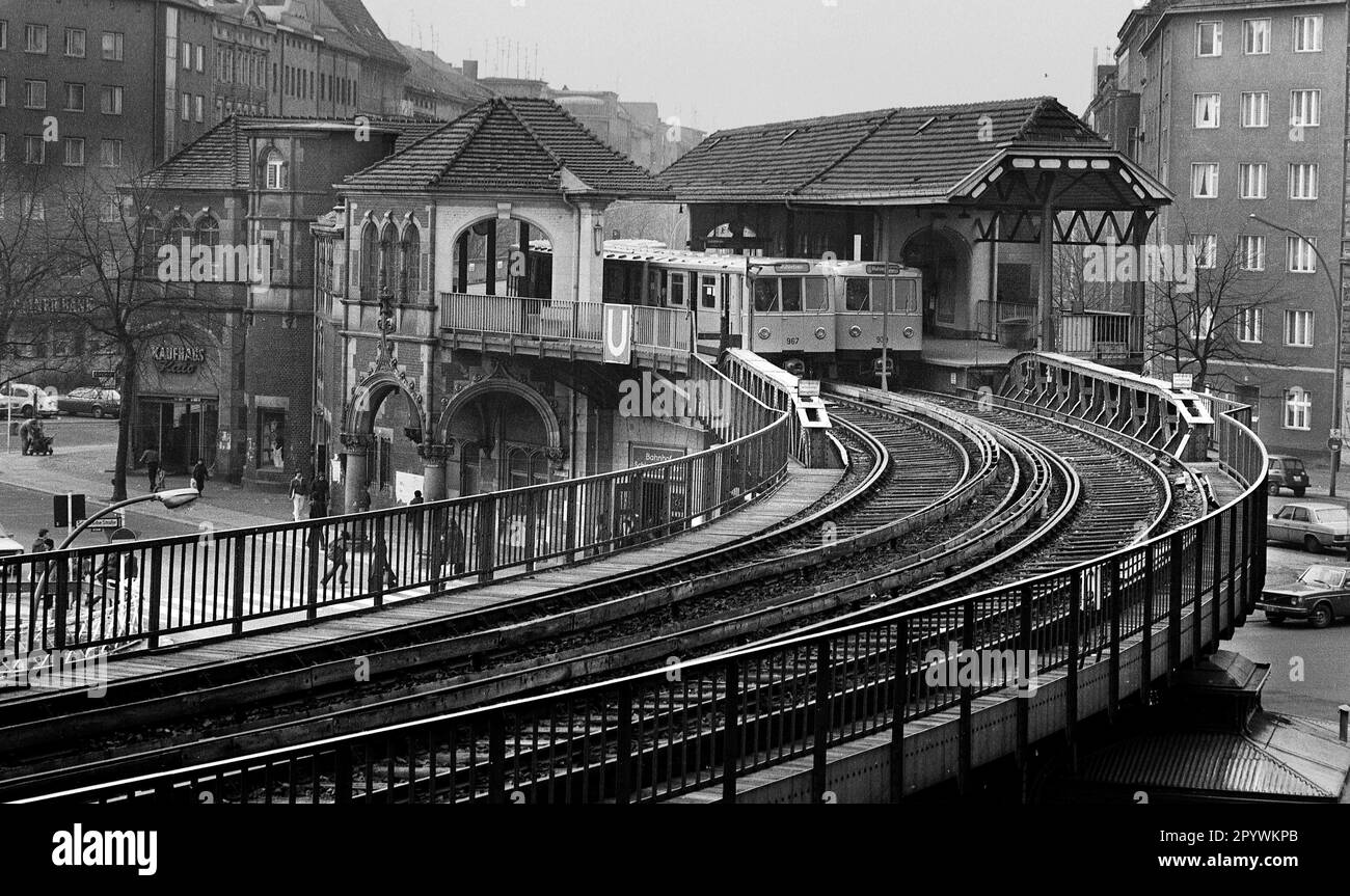 Quartiers De Berlin Kreuzberg 1976 Schlesisches Tor En M tro Train 