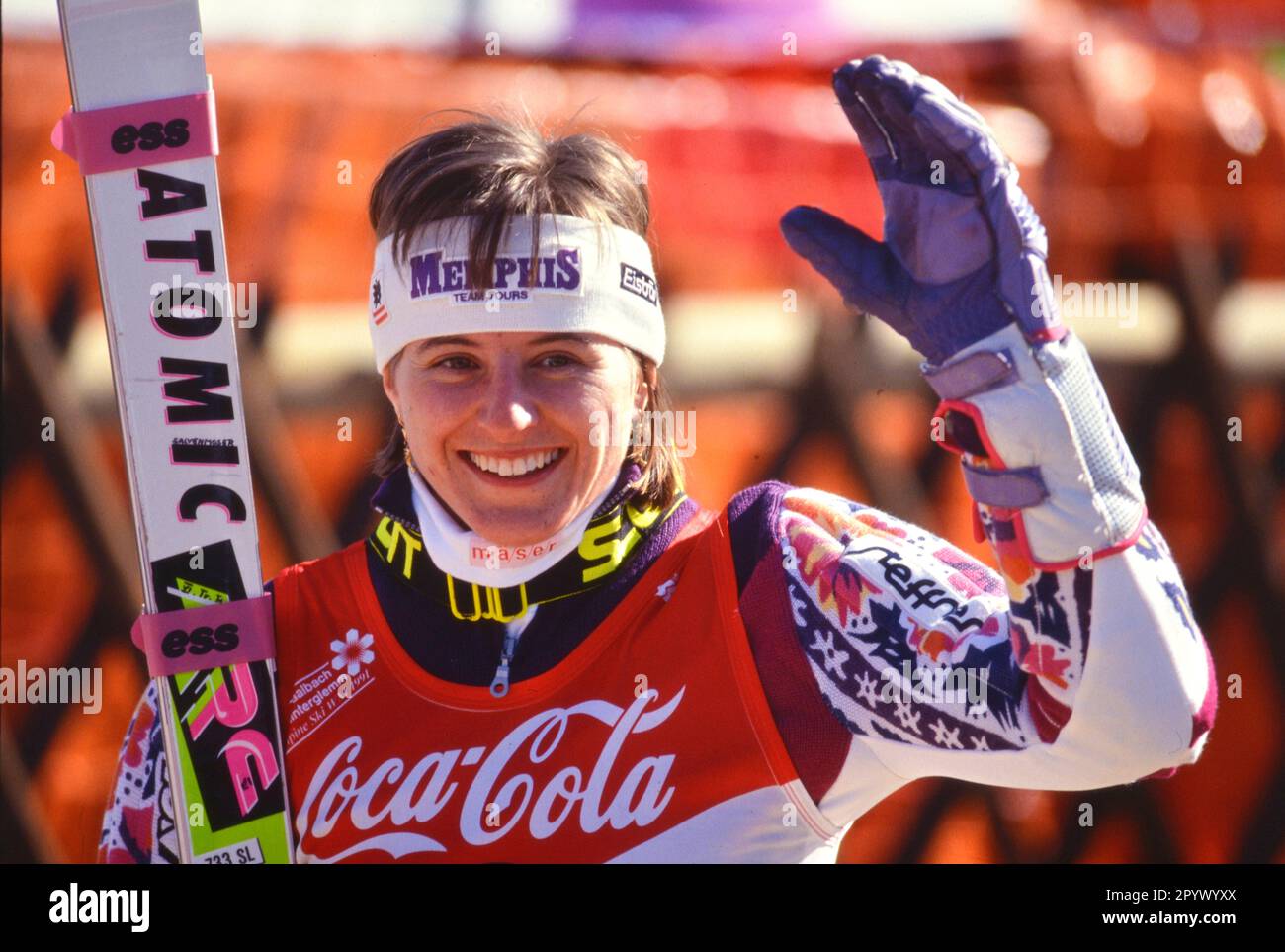 SKI ALPIN SAISON 90/91 WM 1991 Saalbach-Hinterglemm Slalom femmes 01.02.1991 Ingrid SALVENMOSER (AUT) Cheers about place 3 xxNOxMODELxRELEASExx [traduction automatique]- AUTRICHE OUT Banque D'Images