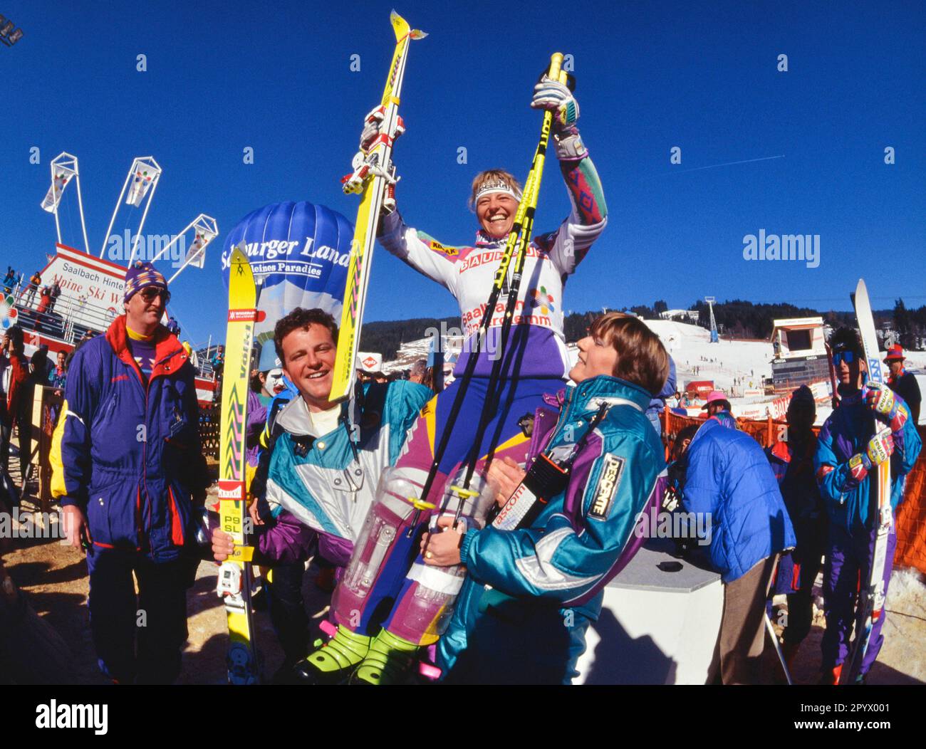 SKI ALPIN SAISON 90/91 Championnat du monde 1991 Saalbach-Hinterglemm combinaison femmes 31.01.1991 Chantal BOURNISSEN (SUI) célèbre son titre de champion du monde. XxNOxMODELxRELEASExx [traduction automatique]- AUTRICHE Banque D'Images