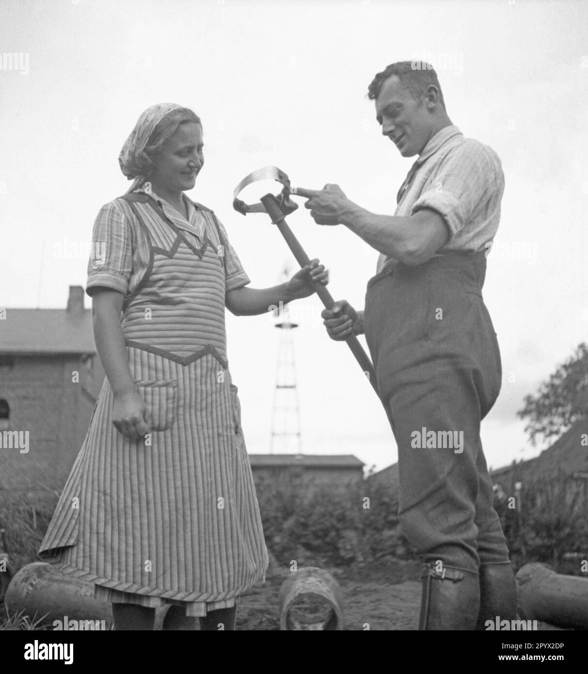 Nouveaux colons sur l'Adolf Hitler Koog. Photo non datée, probablement en 1934. [traduction automatique] Banque D'Images