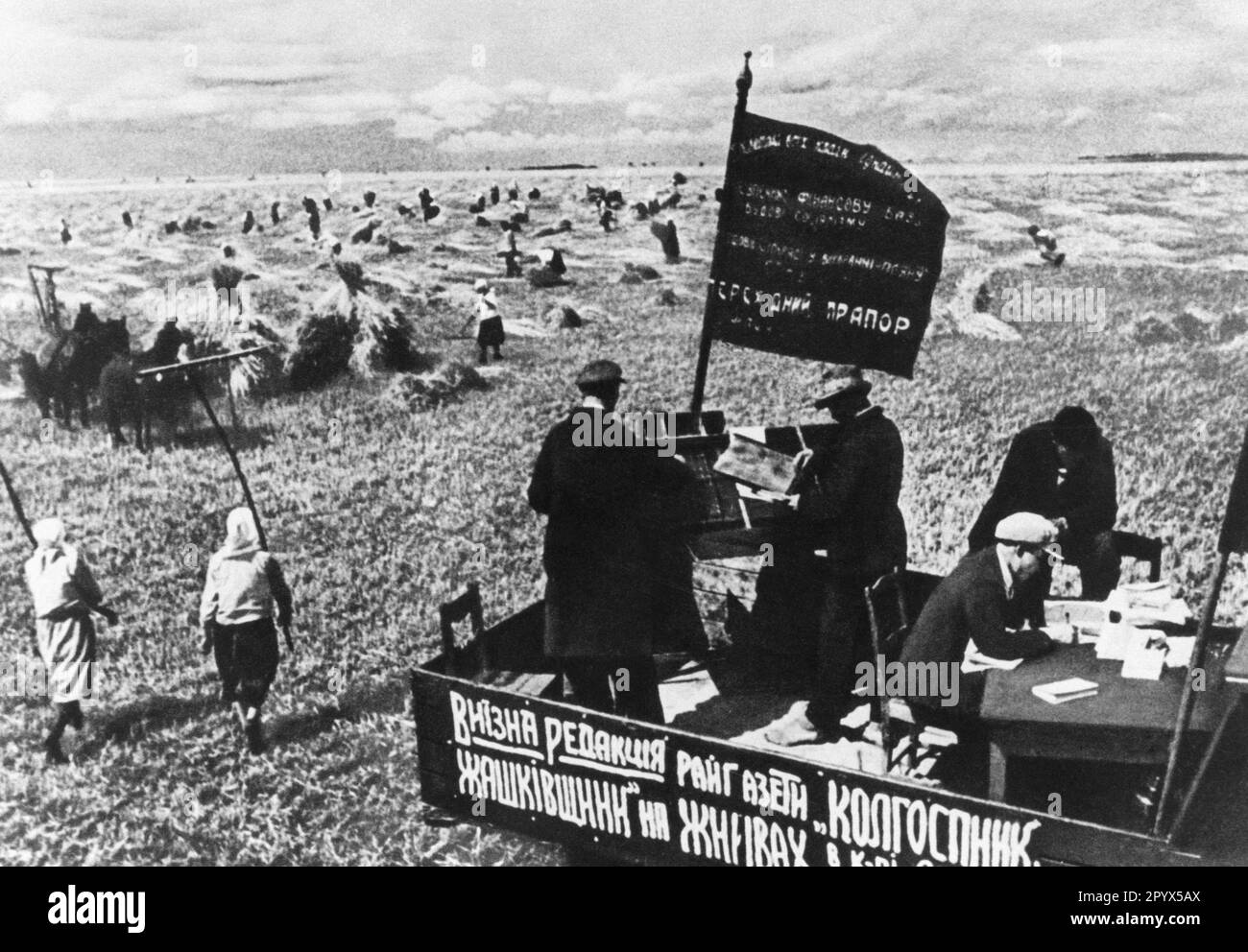 Collectivization agriculture ussr Banque de photographies et d’images à ...