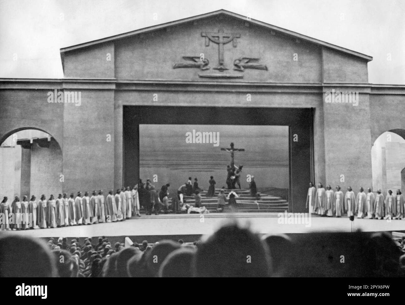 Projection de presse du jeu de la passion d'Oberammergau en 1934. [traduction automatique] Banque D'Images