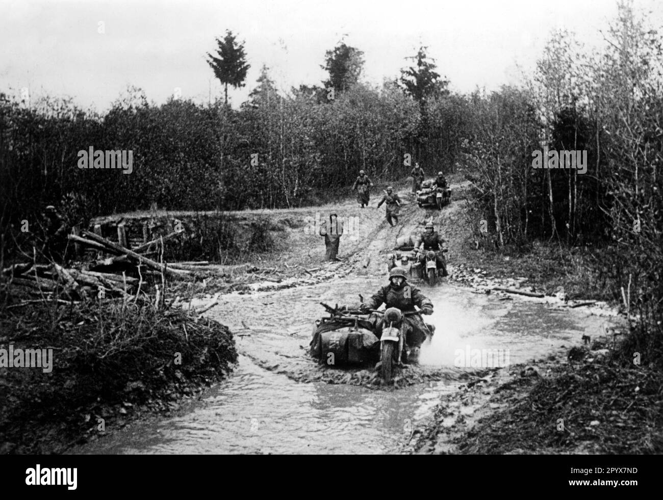 Des rouleurs allemands dans la région de Kalinin. Photo: Böhmer [traduction automatique] Banque D'Images