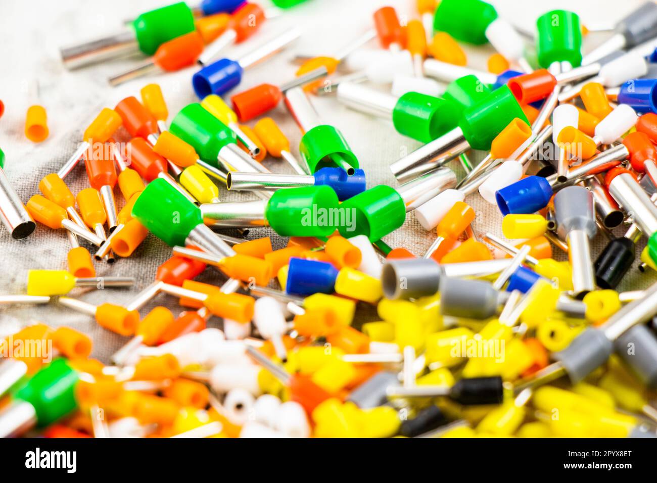 Connecteur électrique, jeu coloré pour presse-câble électrique Banque D'Images