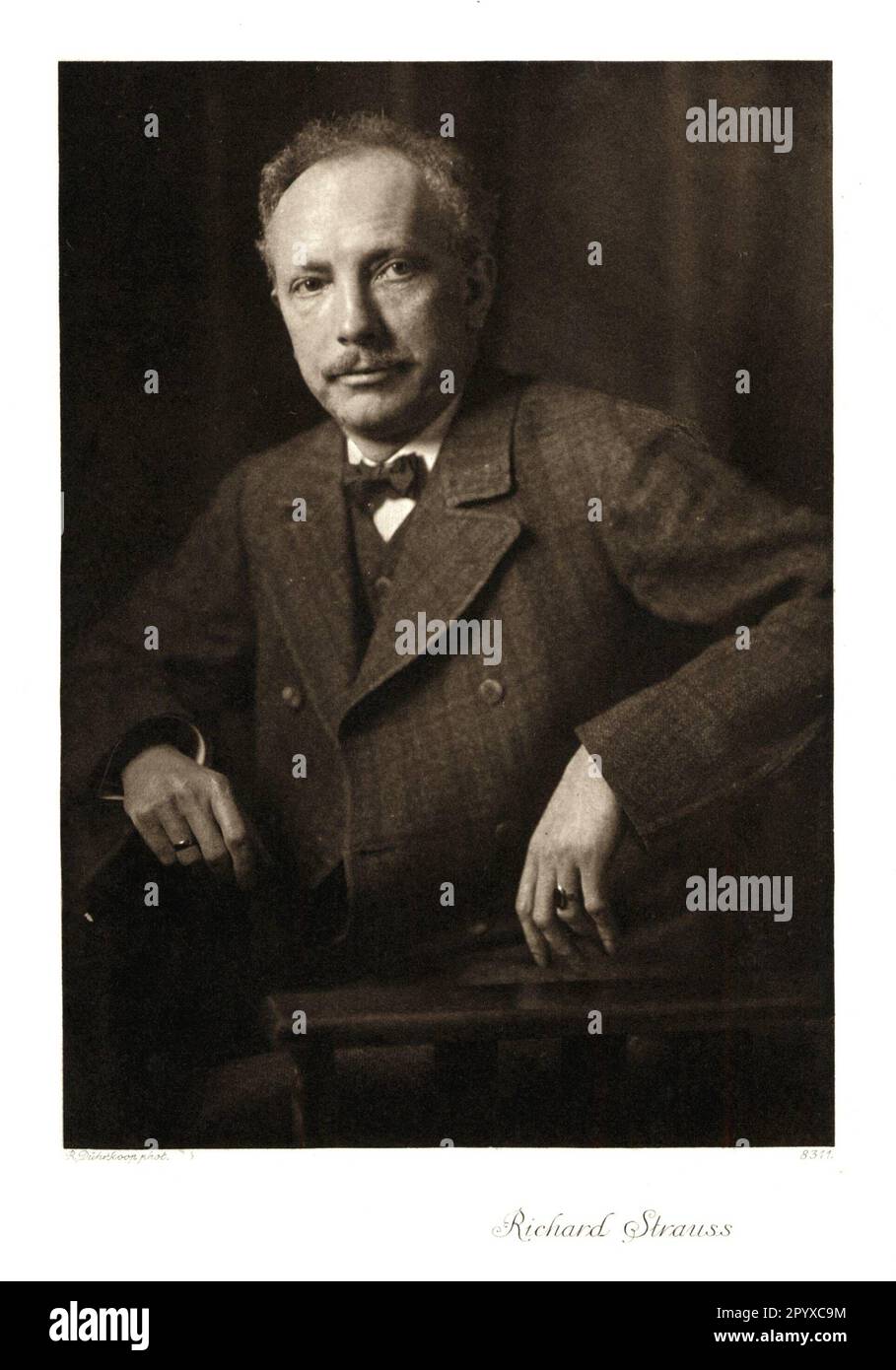 Le compositeur et chef d'orchestre allemand Richard Strauss (1864-1949). Photo de R. Duehrkoop. Heliogravure, Corpus Imaginum, Collection Hanfstaengl. Banque D'Images