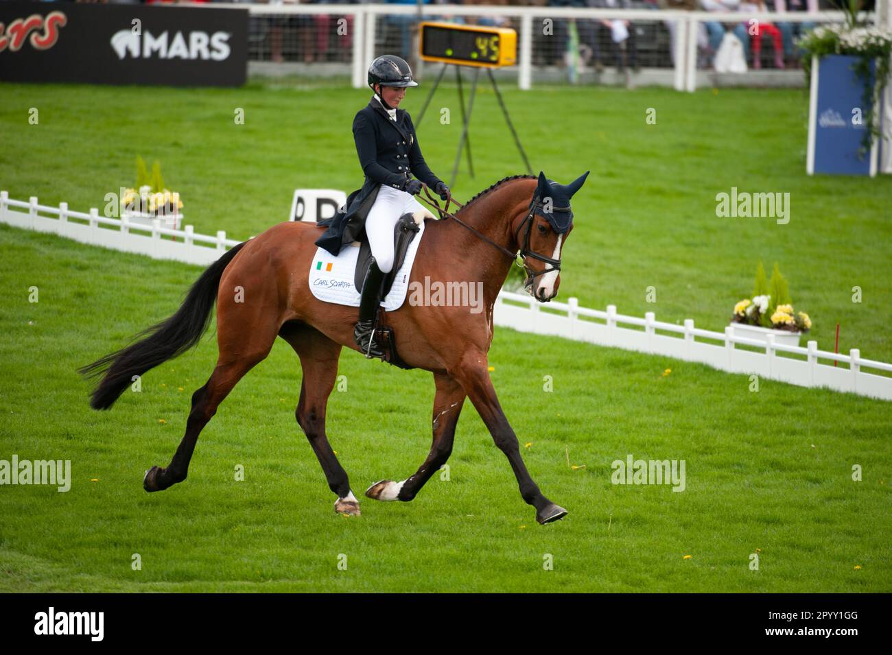 Susie Berry équitation Ringwood LB représentant, Irlande. 5th mai 2023. Au cours de la phase de dressage le jour 1 des épreuves de badminton de 2023 présentées par mars à la Maison de badminton près de Bristol, Gloucestershire, Angleterre, Royaume-Uni. Credit: Jonathan Clarke/Alamy Live News Banque D'Images