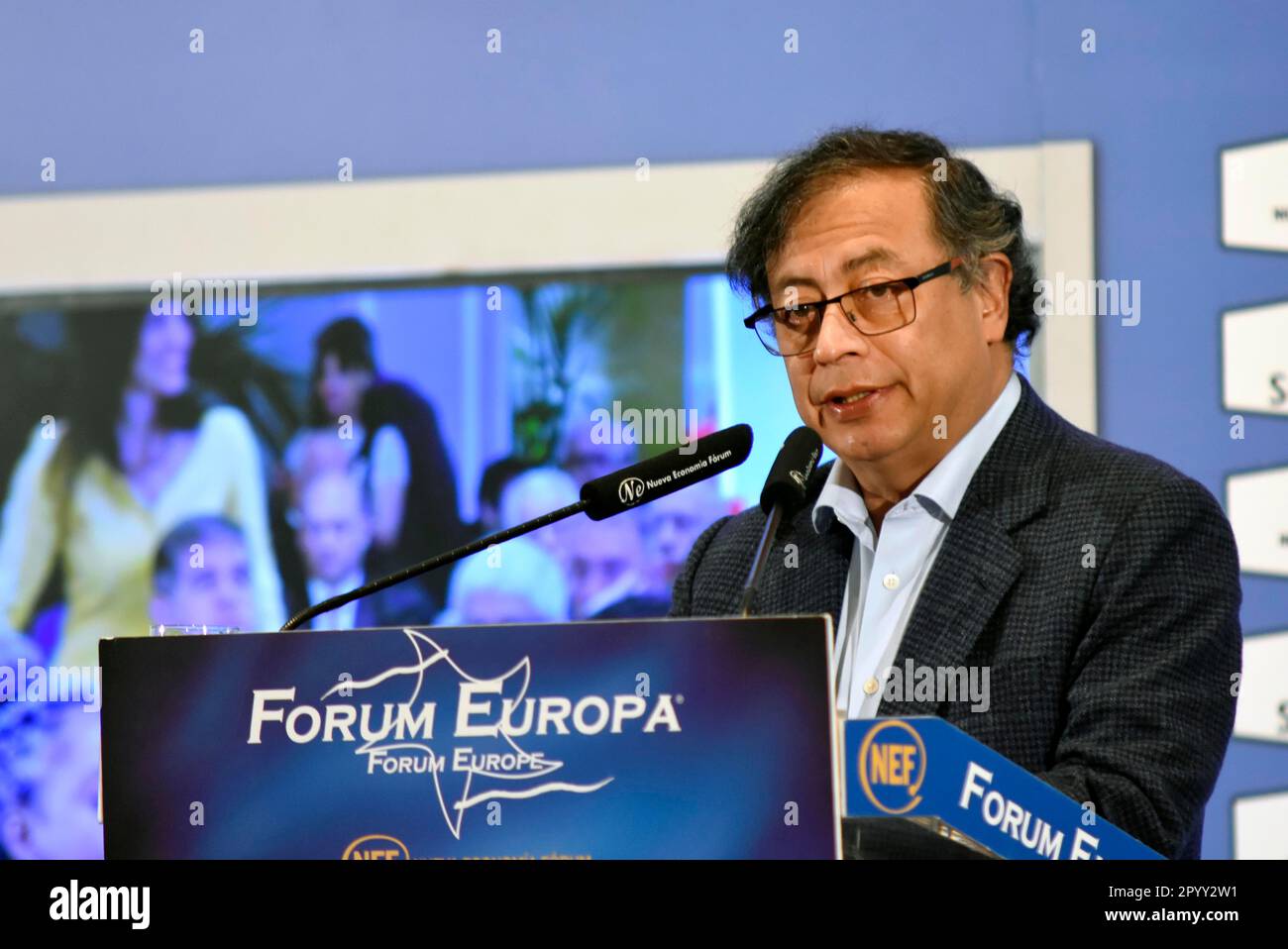 Madrid, Espagne. 05th mai 2023. Le président colombien, Gustavo Petro, parle lors d'une conférence de presse à l'hôtel Ritz de Madrid. Le président colombien se termine ce vendredi, une visite d'État de trois jours en Espagne au cours de laquelle il a insisté sur la nécessité de nouvelles bases économiques pour éviter « l'extinction de l'humanité » en raison de la crise climatique que connaît la planète. (Photo de Richard Zubelzu/SOPA Images/Sipa USA) crédit: SIPA USA/Alay Live News Banque D'Images