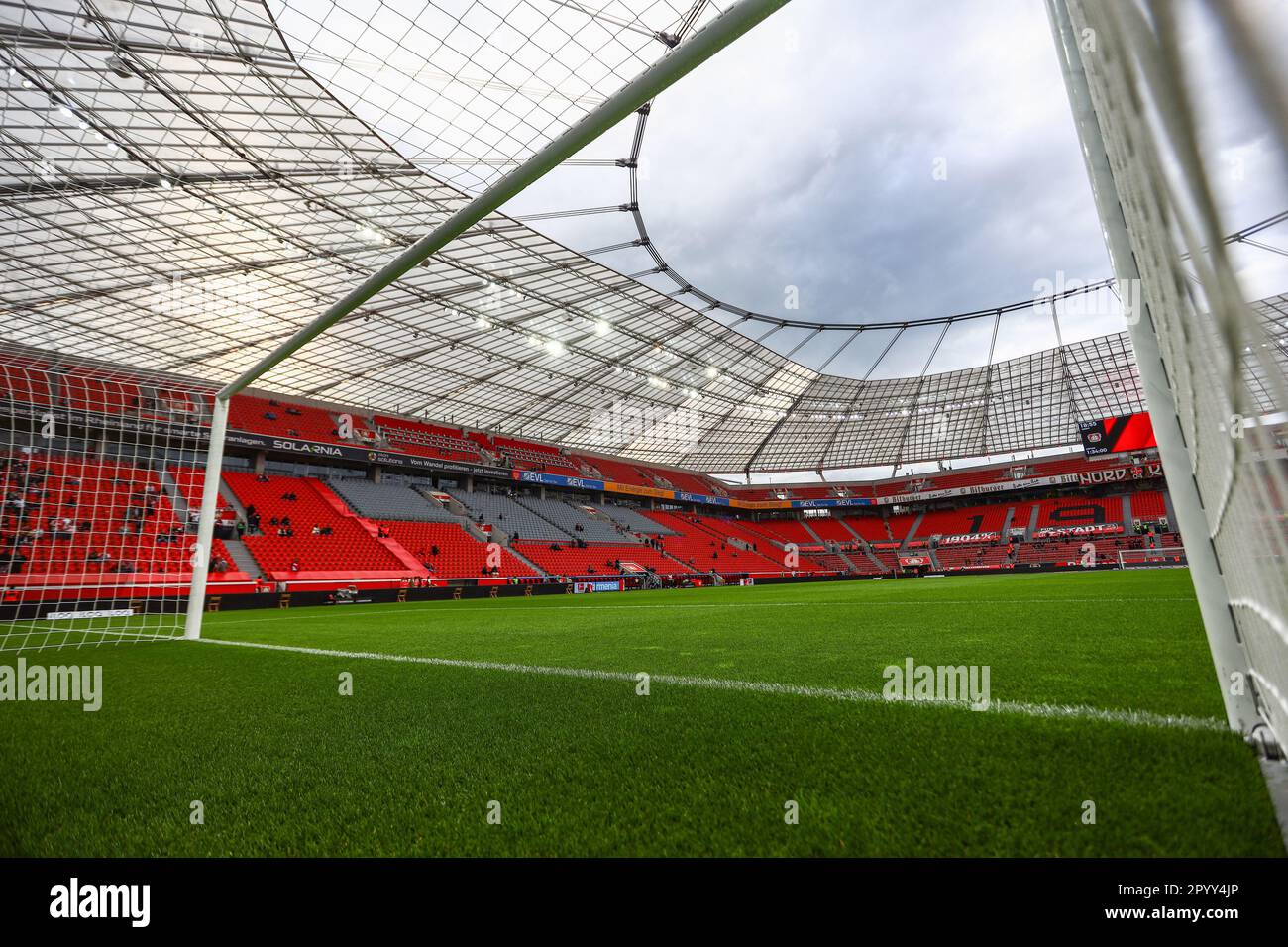 Leverkusen, Allemagne, 05.05.2023; Bayer 04 Leverkusen c. 1. FC Köln, football, 1. Bundesliga, Matchday 31, saison 2022/2023, 31.03.2023 les RÈGLEMENTS de BayArena, Leverkusen DFL INTERDISENT TOUTE UTILISATION DE PHOTOGRAPHIES COMME SÉQUENCES D'IMAGES ET/OU QUASI-VIDÉO. Credit: News NRW / Alamy Live News Banque D'Images