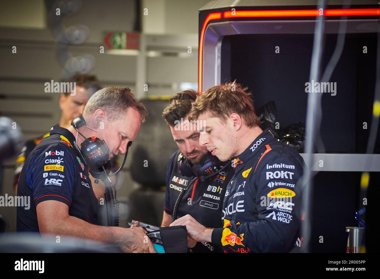 Miami Gardens, Floride, États-Unis. 5th mai 2023. 1 Max Verstappen (NED) Red Bull Racing. Pratique et Paddock Life, Grand Prix de Miami F1 à l'aérodrome international de Miami sur 5 mai 2023 dans les jardins de Miami, Floride, États-Unis. Credit: Yaroslav Sabitov/YES Market Media/Alay Live News. Banque D'Images