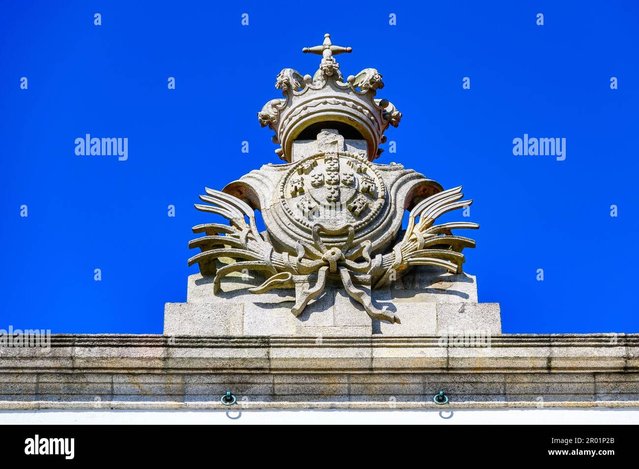 Porto, Portugal - 26 avril 2023 : Ministère de la défense. Ancienne architecture de bâtiment. La structure est un patrimoine d'Etat ou un monument du patrimoine dans la région de Banque D'Images
