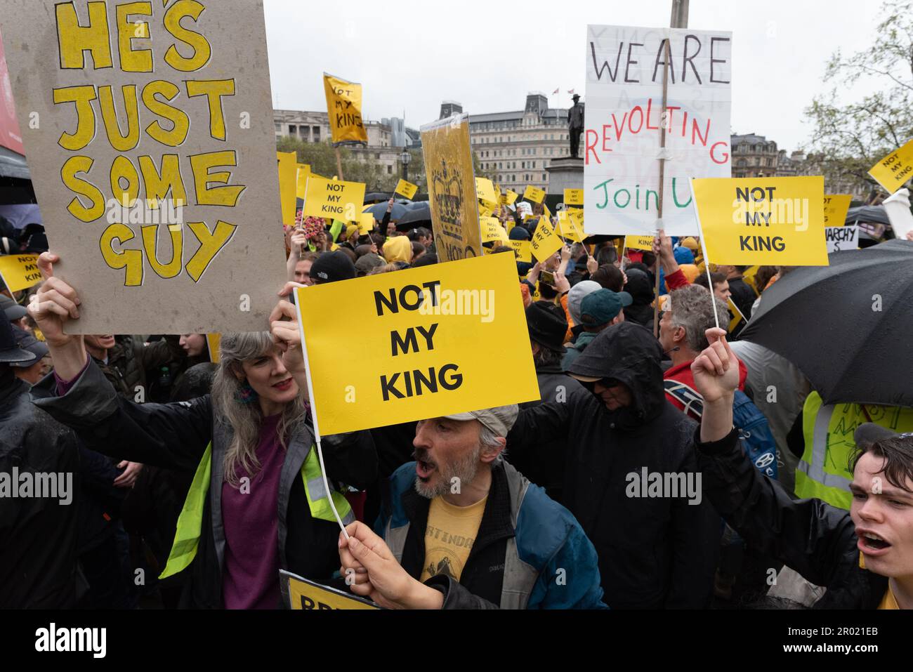 Londres, Royaume-Uni. 6 mai 2023. Les manifestants anti-monarchie organisés par la République organisent un rassemblement « pas mon roi » le jour du couronnement du roi Charles III Crédit : Ron Fassbender/Alamy Live News Banque D'Images