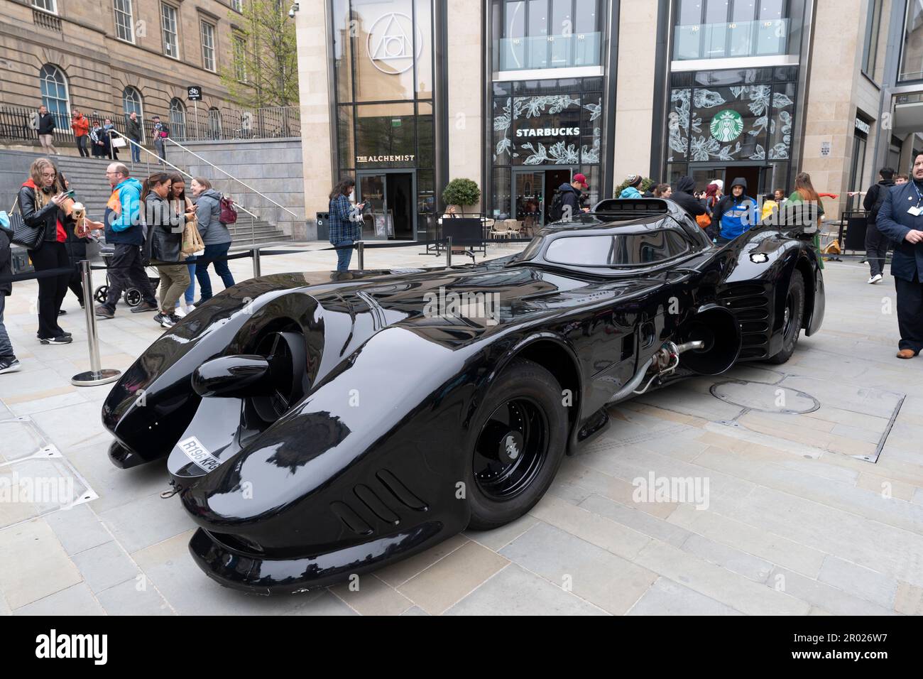 Édimbourg, Écosse, Royaume-Uni. 6 mai 2023. Batmobile exposé à l'extérieur du quartier de St James lors de la convention Comic con Sci-fi organisée par le Big Glasgow Comic page. Iain Masterton/Alay Live News Banque D'Images