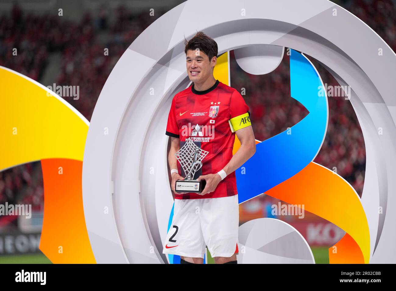 Saitama. 6th mai 2023. Sakai Hiroki, de Urawa Reds, a reçu le joueur le plus précieux après la finale 2nd jambe de la Ligue des champions de l'AFC 2022 contre Al Hilal au stade Saitama 2002 à Saitama, Japon sur 6 mai 2023. Credit: Zhang Xiaoyu/Xinhua/Alay Live News Banque D'Images