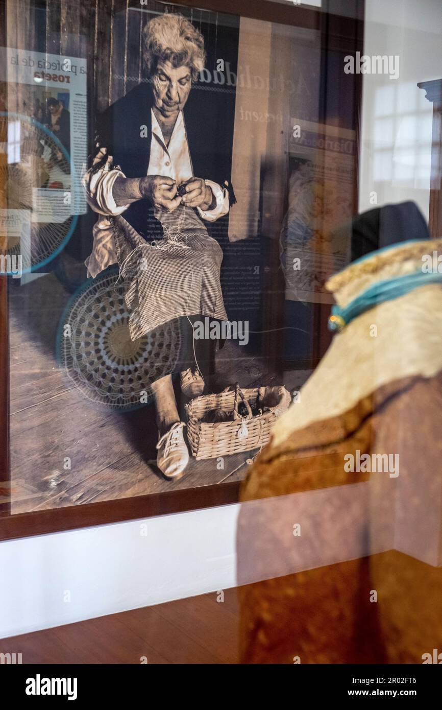 Exposition sur les travaux de laçage traditionnels de Ténérife au Museo de Artesanía Iberoamericana de Ténérife, la Orotava, îles Canaries, Espagne Banque D'Images