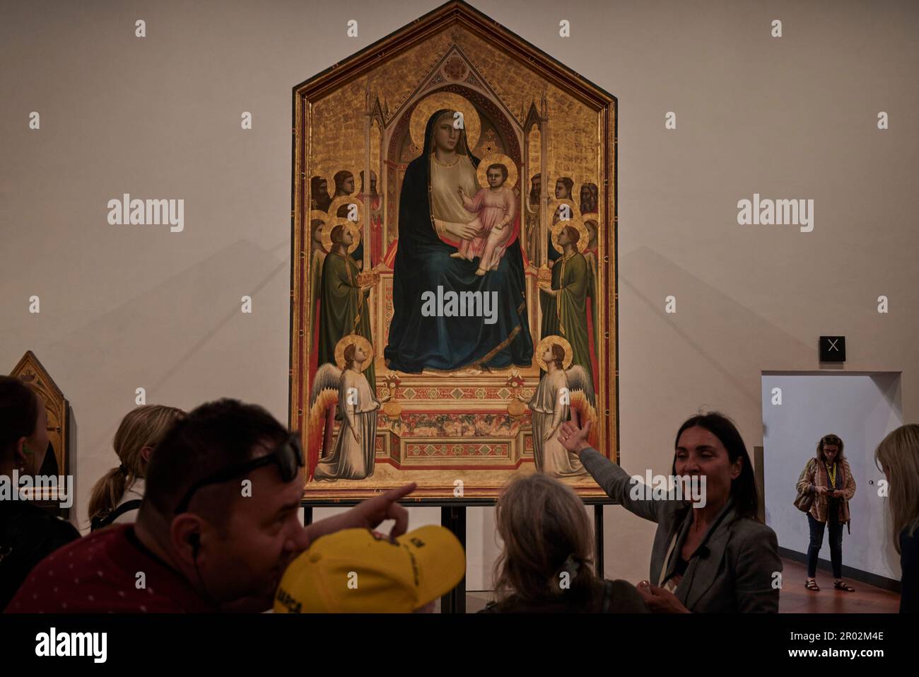 Tourisme avec Giotto. Intérieur de la Galleria degli Uffizi, Florence, Florence, Toscane, Italie, Italie, Europe. 2023 Banque D'Images