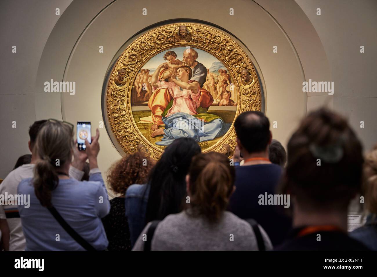 Touristes avec l'intérieur de la Galleria degli Uffizi, Florence, Florence, Toscane, Italie, Italie, Europe. 2023 Banque D'Images