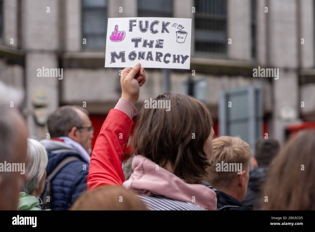 Cardiff, Cymru, pays de Galles, Royaume-Uni. 06th mai 2023. Pas mon Roi, des manifestants anti-monarchistes et pro-pays de Galles se rassemblent à Cardiff pendant le couronnement du Roi Charles III Crédit : Haydn Denman/Alamy Live News Banque D'Images