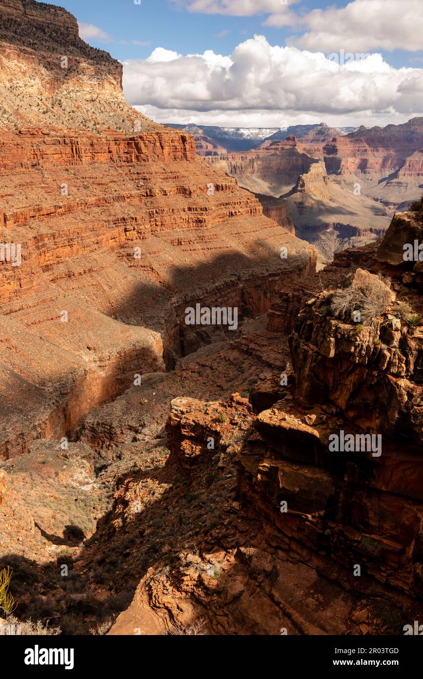 Vue sur Hermit Creek Canyon. Parc national du Grand Canyon, Arizona, États-Unis. Banque D'Images