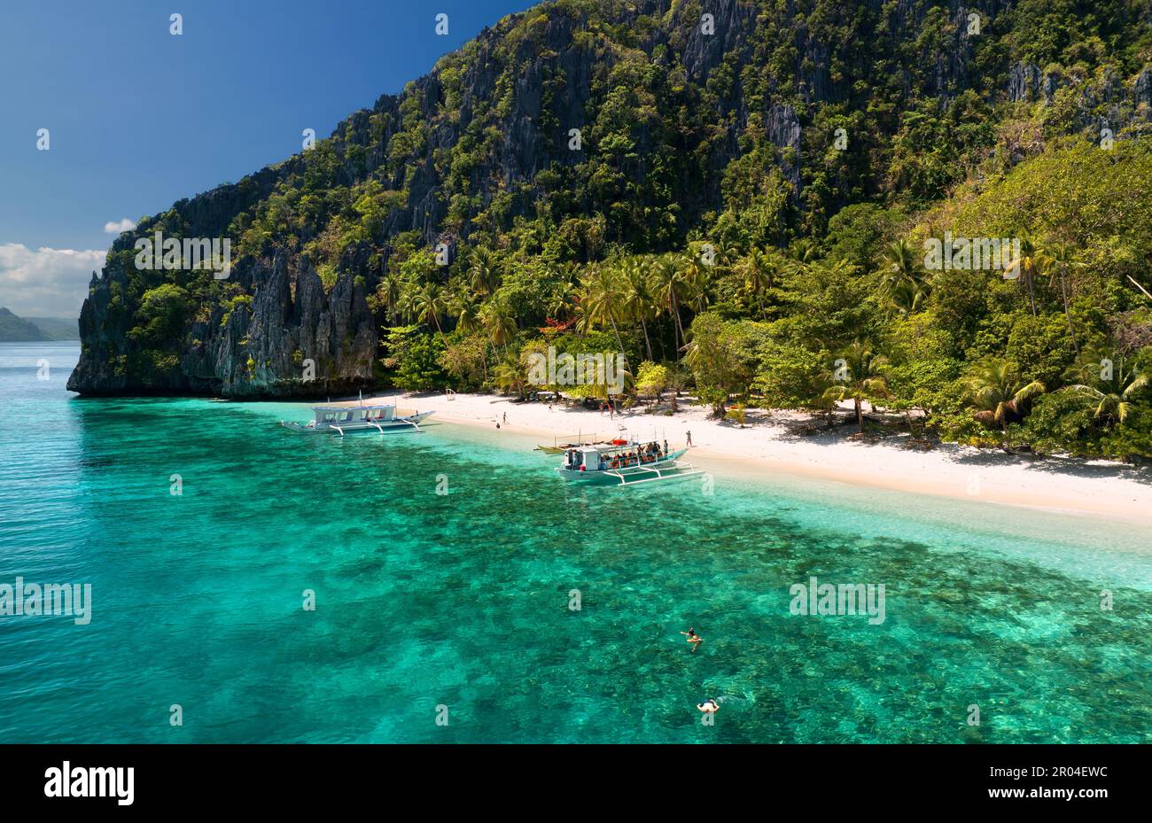 La plage d'Entalula est située sur l'île d'Entalula, près d'El Nido, Palawan, Philipines. Banque D'Images