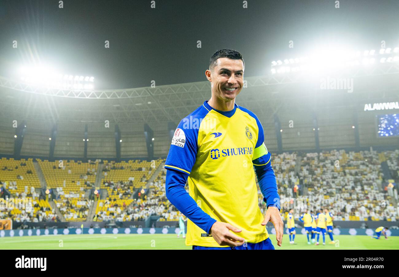 Cristiano Ronaldo du FC Al-Nassr sourit contre le FC Al-Raed lors de leur match du 24 e jour 2023-24 de la Ligue saoudienne Roshn au stade Al-Awwal Park sur 29 avril 2023 à Riyad, en Arabie Saoudite. Photo de Victor Fraile / Power Sport Images Banque D'Images