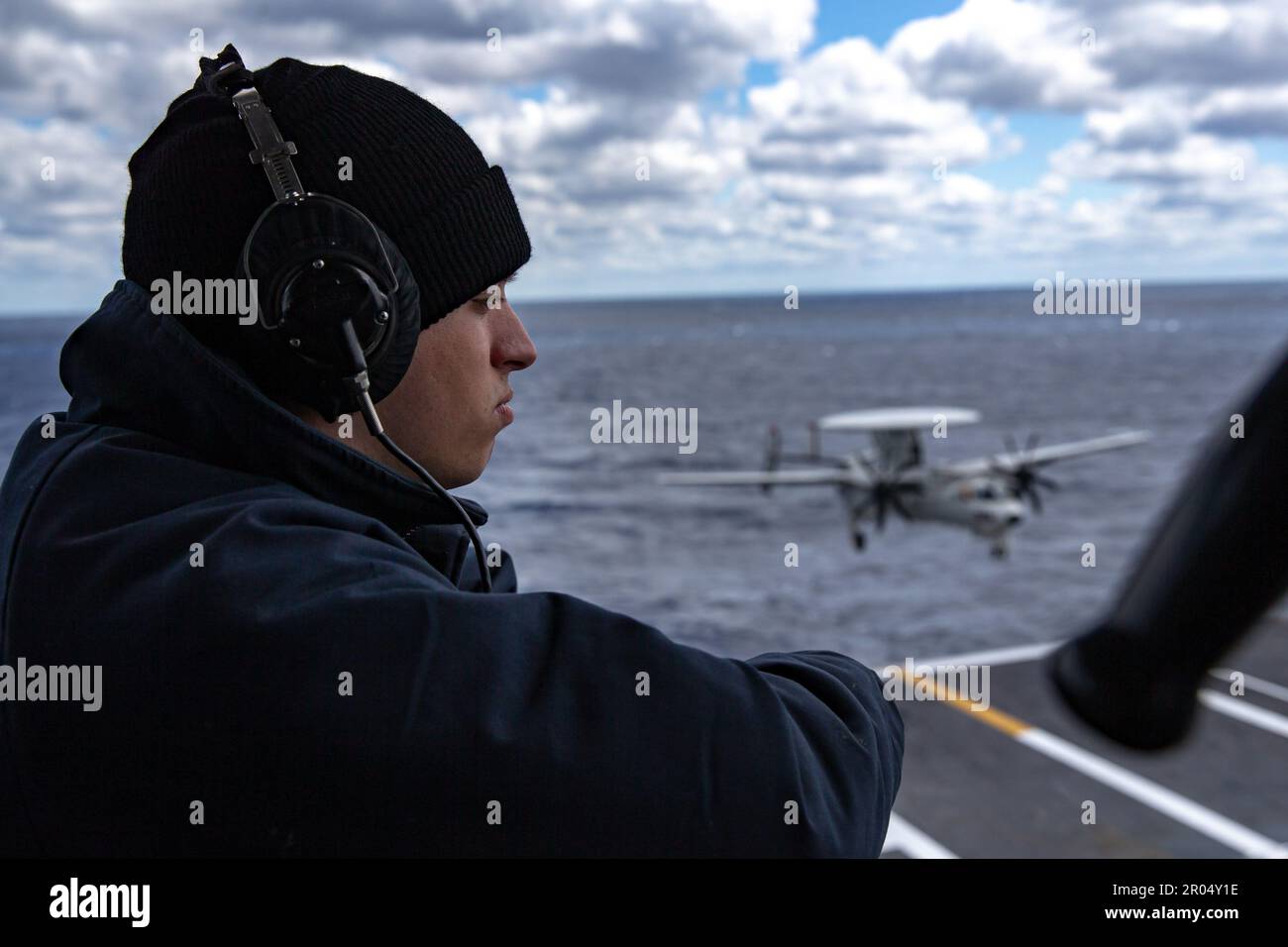 BoatswainÕs Matte William Woods, de Mesquite, Texas, affecté au premier