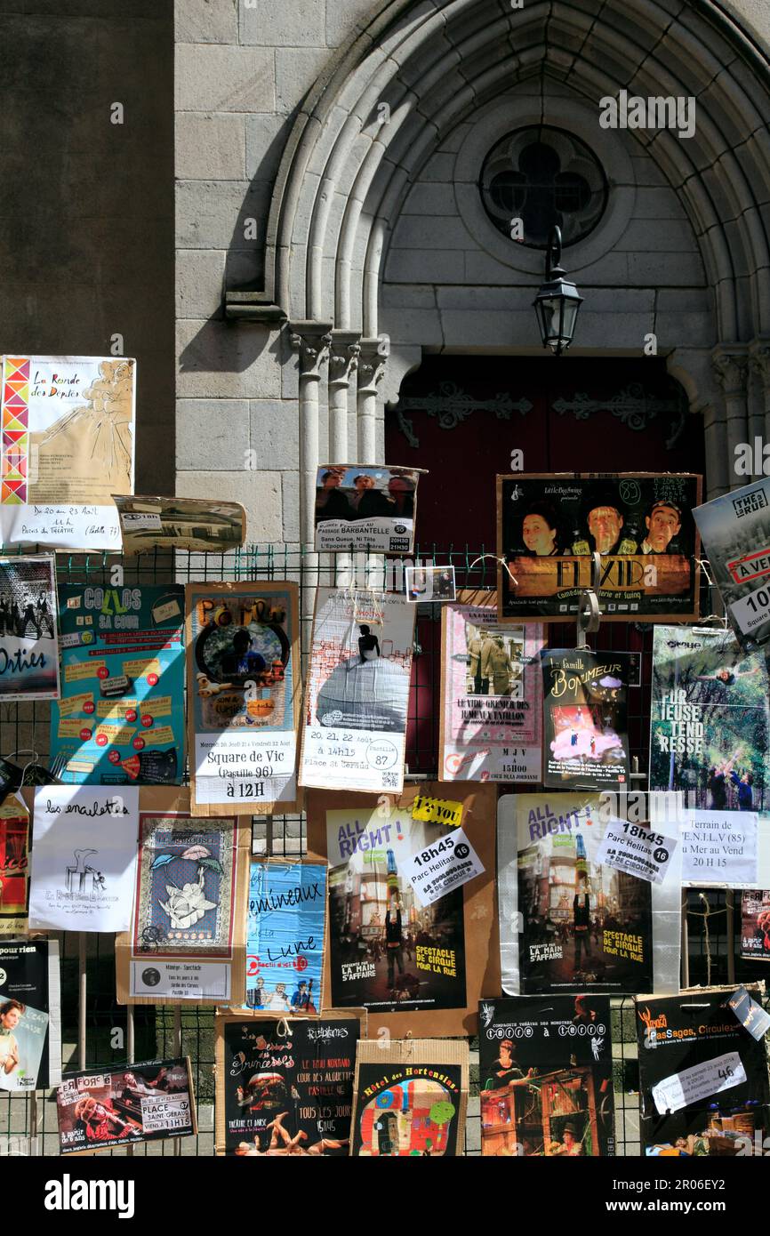 Festival de théâtre de rue. L'affichage indique Désactivé. Aurillac, Cantal, France Banque D'Images