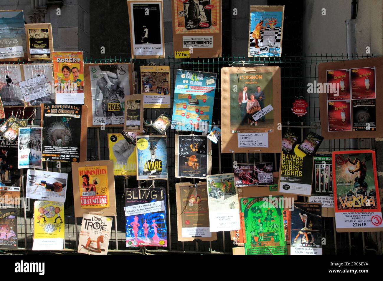 Festival de théâtre de rue. L'affichage indique Désactivé. Aurillac, Cantal, France Banque D'Images