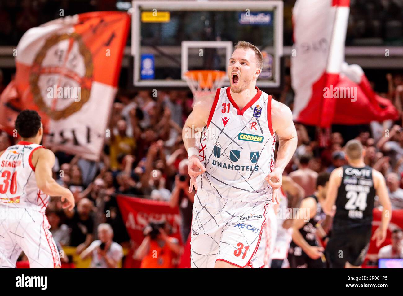 Reggio Emilia, Italie. 07th mai 2023. PalaBigi, Reggio Emilia, Italie, 07 mai 2023, Osvaldas Olisevicius (Unihotels Reggiana) pendant UNAHOTELS Reggio Emilia vs Dolomiti Energia Trentino - Italian Basketball Serie A Championship Credit: Live Media Publishing Group/Alay Live News Banque D'Images