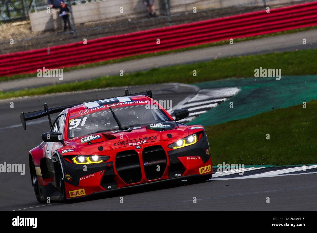 La BMW Motorsport n°91 Century M4 GT3 conduite par Darren Leung et Dan Harper GT3 Pro-Am au cours de la manche 3 du Championnat britannique GT d'Intelligent Money au circuit Silverstone, dans le Northamptonshire. 07 mai 2023. Photo de Jurek Biegus. Utilisation éditoriale uniquement, licence requise pour une utilisation commerciale. Banque D'Images