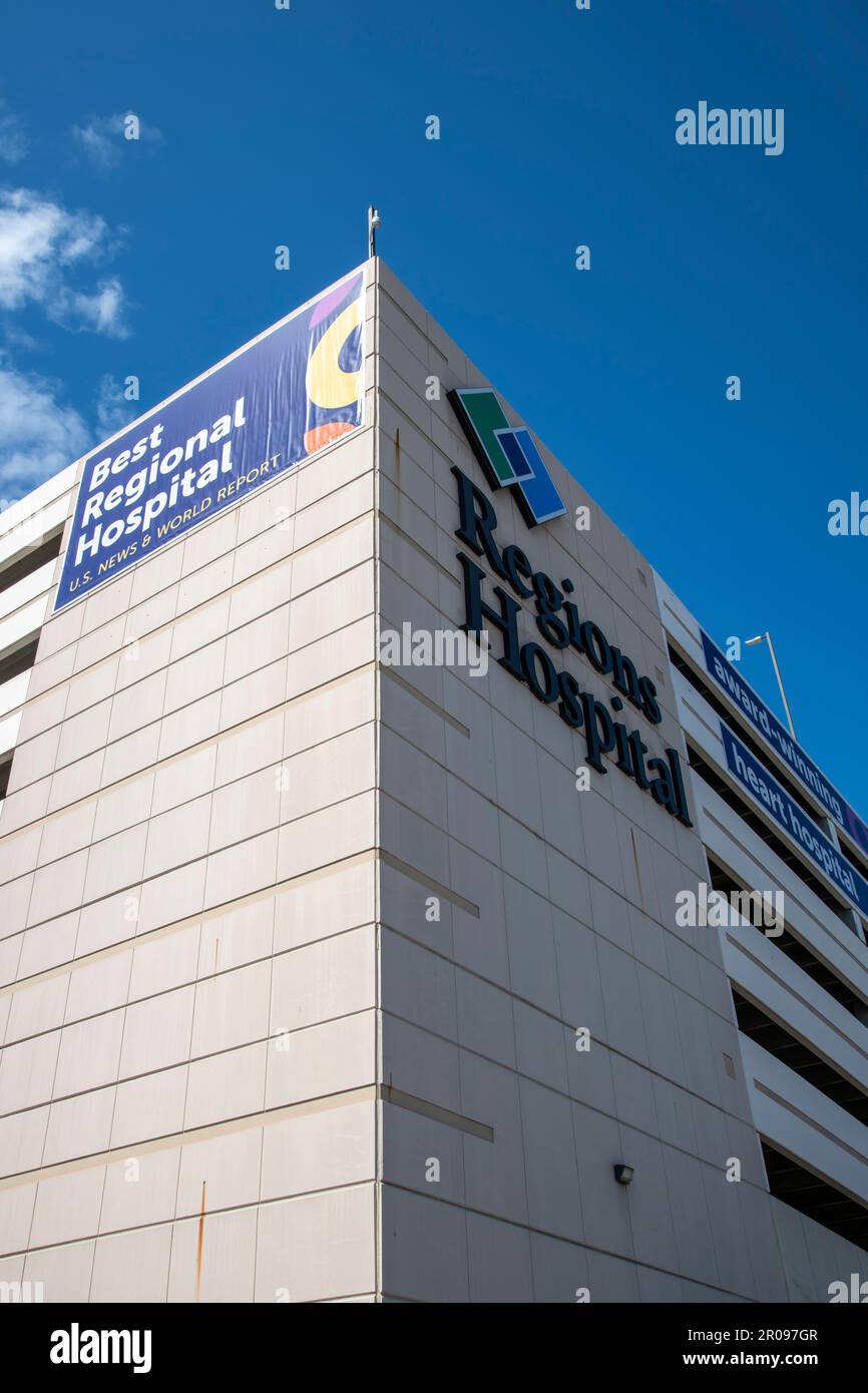 St. Paul, Minnesota. En plus des nombreuses bourses régions hôpital est nommé 2022-23 meilleur hôpital régional par les États-Unis News & World Report et une récompense Banque D'Images