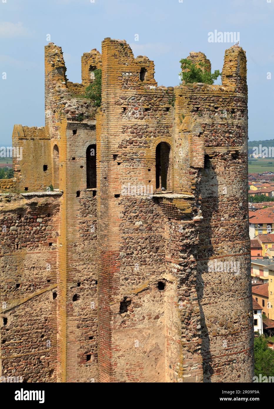 Château médiéval de Scaliger (Castello Scaligero), Valeggio sul Mincio, Italie. Tour Torre Tonda. Banque D'Images