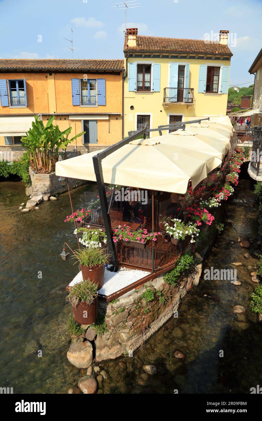 Caffè Visconti, Borghetto sul Mincio, Italie Banque D'Images