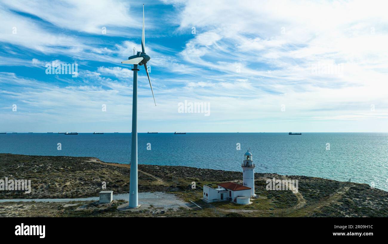 moulin à vent. Moulins à vent construits par la mer. Banque D'Images