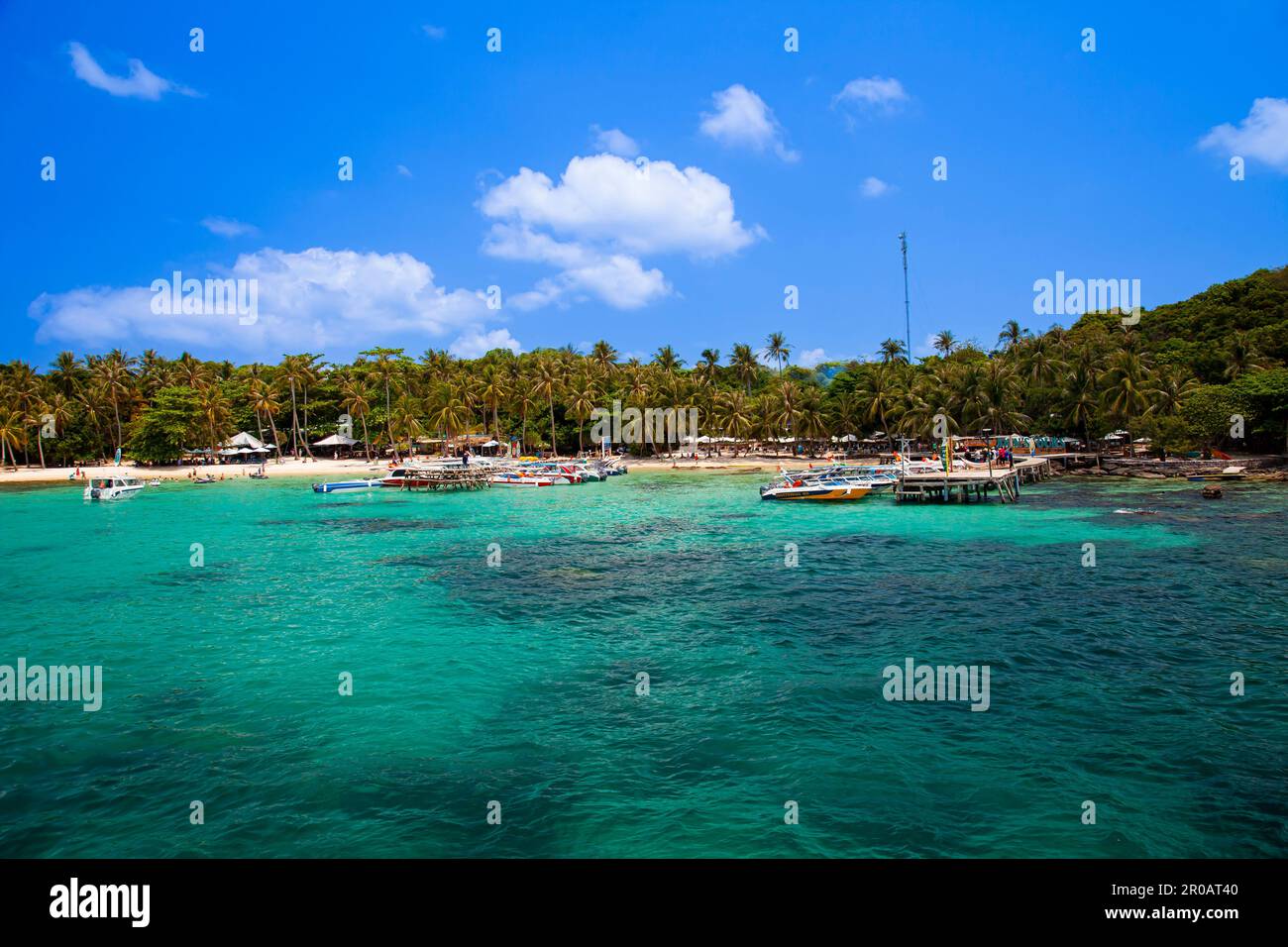 Excursion bateaux et plage de l'île May rut Trong, près de l'île de Phu Quoc, Vietnam, Asie Banque D'Images