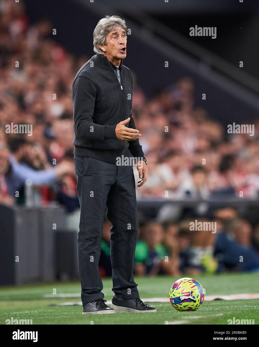 Real Betis entraîneur en chef Manuel Pellegrini pendant le match de la Liga Santander entre le club d'athlétisme et Real Betis au stade de San Mames sur 4 mai 2023, i Banque D'Images